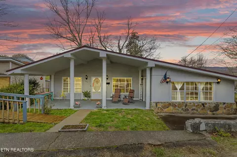 649 Hall St, Jellico, TN 37762