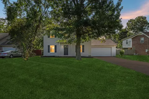 694 Hollandale Rd, La Vergne, TN 37086