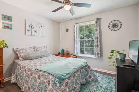 Bedroom - 155 E Point Ln, Erin, TN 37061 photo 3 of 3
