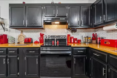 Kitchen - 155 E Point Ln, Erin, TN 37061 photo 2 of 3
