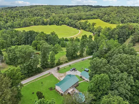View/Area - 155 E Point Ln, Erin, TN 37061 photo 9 of 12