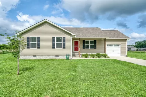 960 Dry Creek Rd, Smithville, TN 37166