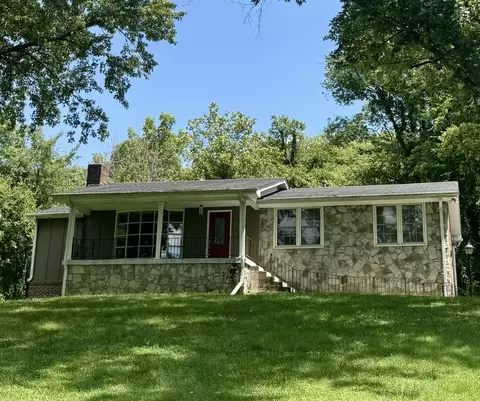 183 Maple St, Gordonsville, TN 38563