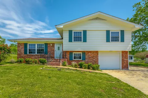 2302 Rodeo Dr, Chattanooga, TN 37421