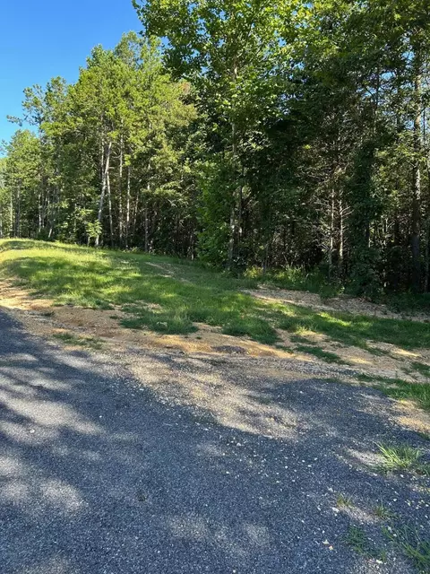 10917 Armed Forces Way, Ooltewah, TN 37363