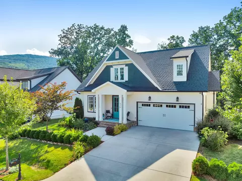 576 Alston Dr #92, Chattanooga, TN 37419