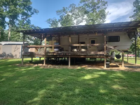 52 Cardinal Hollow Rd, Linden, TN 37096