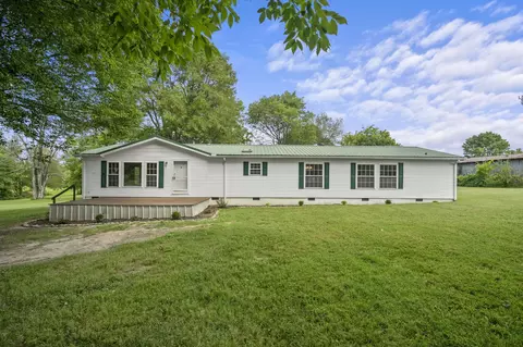 352 Blue Door Rd, Portland, TN 37148