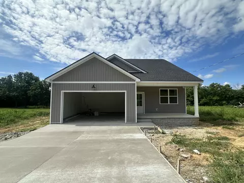 209 Holmes Gap Rd, Brush Creek, TN 38547