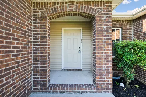 607 Berry Cir, Springfield, TN 37172 photo 4
