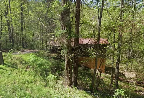 1033 Ridgefield Dr, Sevierville, TN 37876