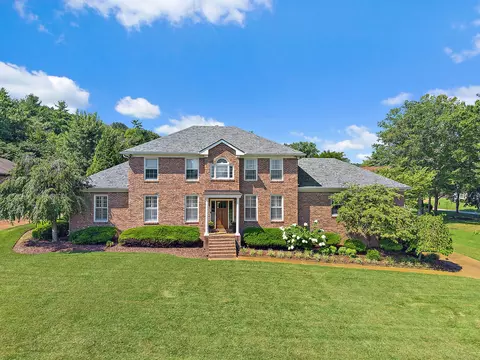 8341 Carriage Hills Dr, Brentwood, TN 37027