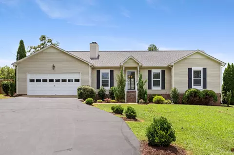 5025 Brookside Dr, Columbia, TN 38401