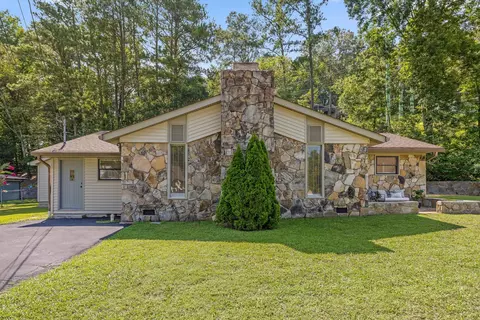 32 Oriole Dr, Chattanooga, TN 37411