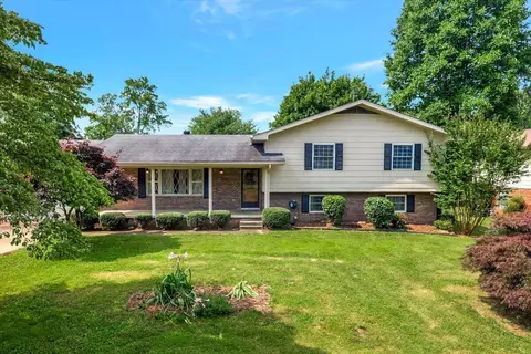 7108 Glenfield Ln, Chattanooga, TN 37421