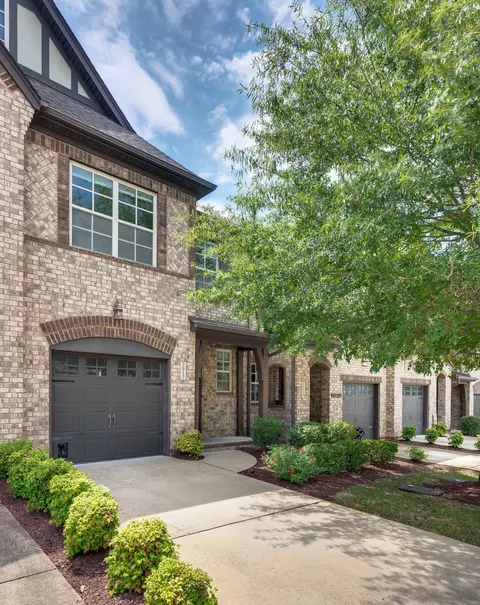 2017 Bungalow Dr, Thompsons Station, TN 37179