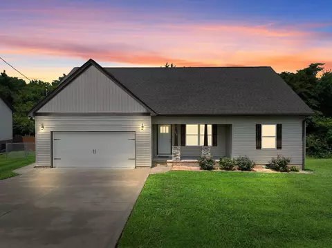 108 Lexington Cove Blvd, Shelbyville, TN 37160