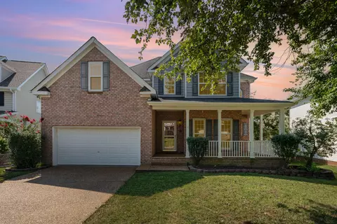 2255 Dewey Dr, Spring Hill, TN 37174