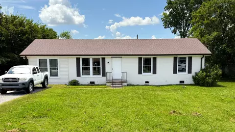 802 Kent Dr, Lebanon, TN 37087