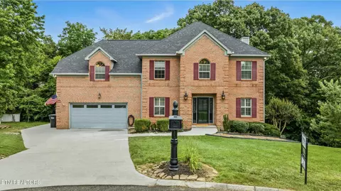 904 Ilex Cir, Knoxville, TN 37919