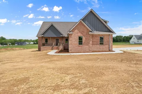 115 Watson Ct, Leoma, TN 38468