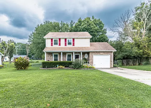 1829 Bourne Cir, Clarksville, TN 37043