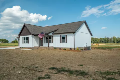 Exterior - 194 Beartown Rd, Loretto, TN 38469 photo 3 of 6