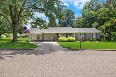1273 Wind Crest Dr, Union City, TN 38261