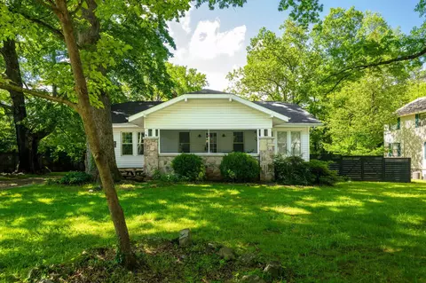 511 Georgia Ave, Signal Mountain, TN 37377
