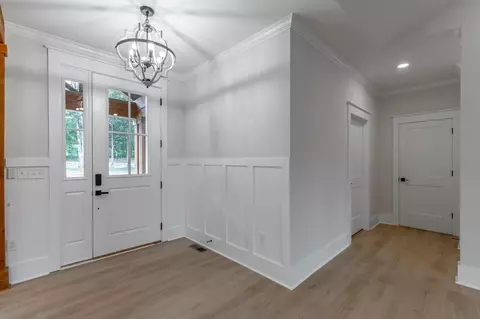 Entry Way - 7645 Grasshopper Rd, Georgetown, TN 37336 photo 2 of 4