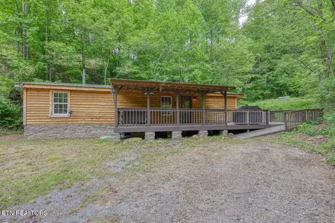 2029 Mountain Spring Way, Sevierville, TN 37876
