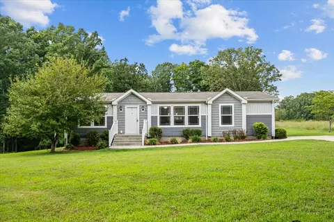 1220 Singleton Rd, Dickson, TN 37055