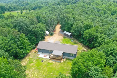 212 Skyline Rdg, Dover, TN 37058