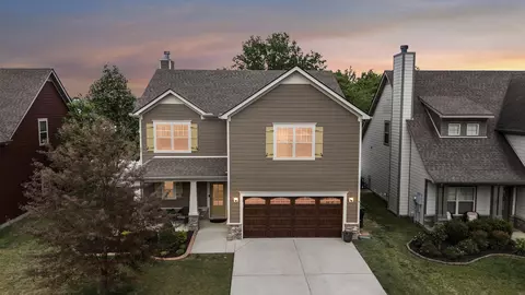 5833 Enclave Dr, Murfreesboro, TN 37128