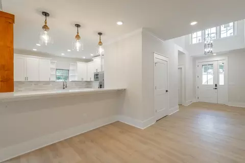 Entry Way - 7639 Grasshopper Rd, Georgetown, TN 37336 photo 5 of 11