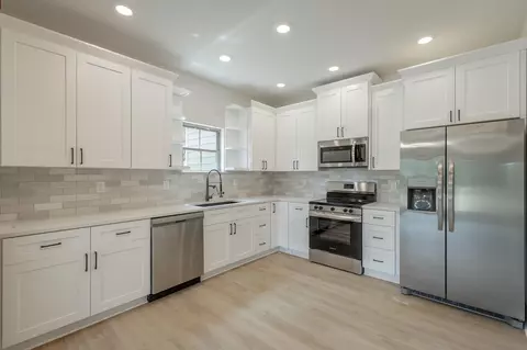 Kitchen - 7639 Grasshopper Rd, Georgetown, TN 37336 photo 2 of 6