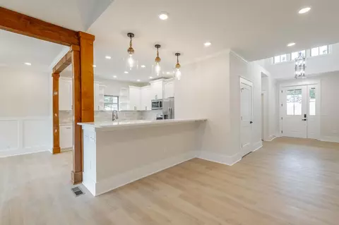 Entry Way - 7639 Grasshopper Rd, Georgetown, TN 37336 photo 10 of 11