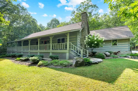 2035 Lakeshore Dr, Monteagle, TN 37356