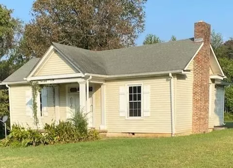 Exterior - 972 Fall River Rd, Goodspring, TN 38460 photo 1 of 14