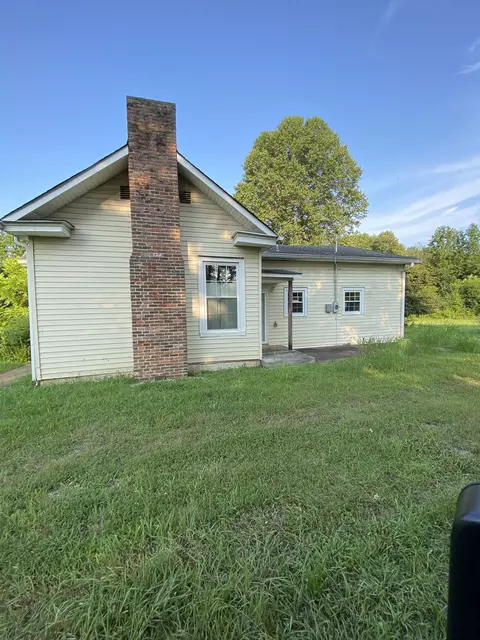 Exterior - 972 Fall River Rd, Goodspring, TN 38460 photo 6 of 13