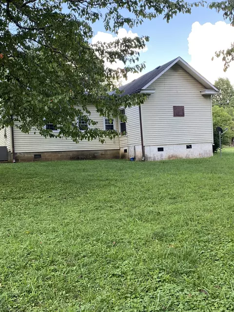 Exterior - 972 Fall River Rd, Goodspring, TN 38460 photo 4 of 14