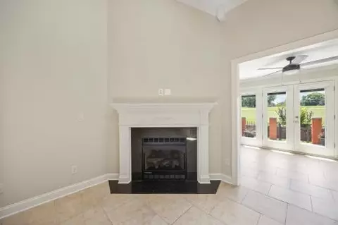 8234 Double Eagle Ct, Ooltewah, TN 37363 photo 5