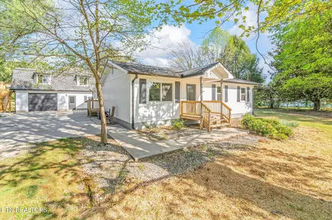 703 Little Dogwood Rd, Kingston, TN 37763