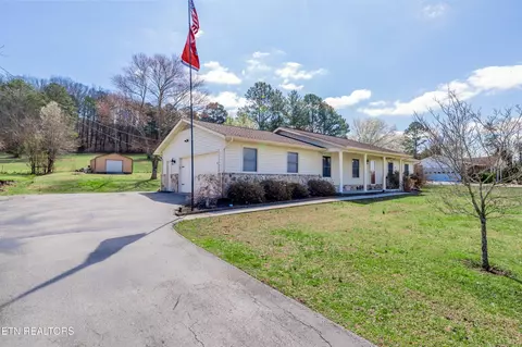 119 Lakeside Dr, Kingston, TN 37763
