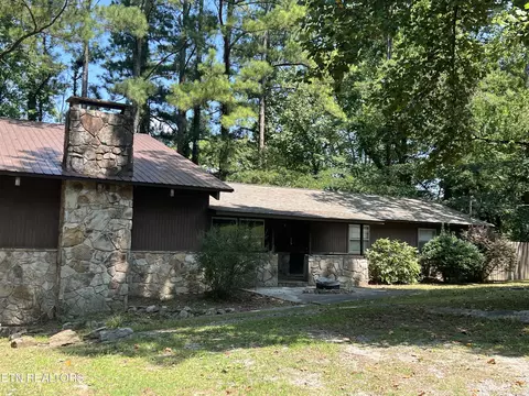 910 Robin Ln, Kingston, TN 37763