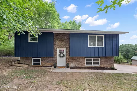 512 E Winchester St, Rockwood, TN 37854