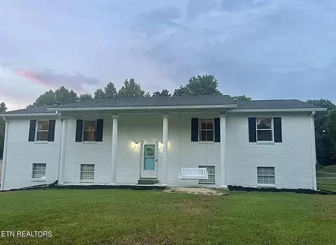 144 Lakewood Estates Ln, Harriman, TN 37748