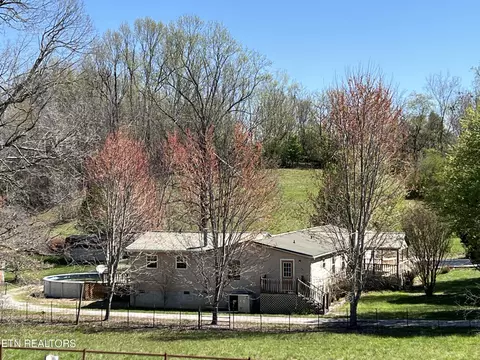 155 Jones St, Rockwood, TN 37854
