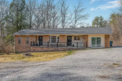 679 Cook Rd, Crossville, TN 38555