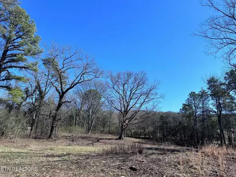 1302 Lawnville Rd, Kingston, TN 37763